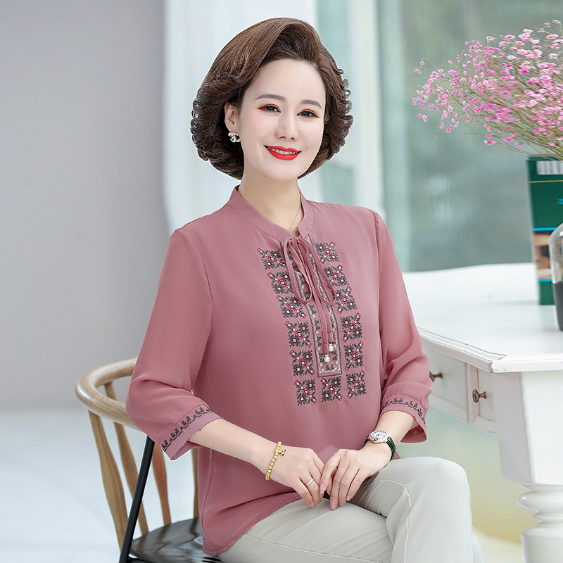 Mother spring dress Middle sleeve bottom shirt 2022 new middle-aged and elderly women spring and summer western style small shirt two suit tops