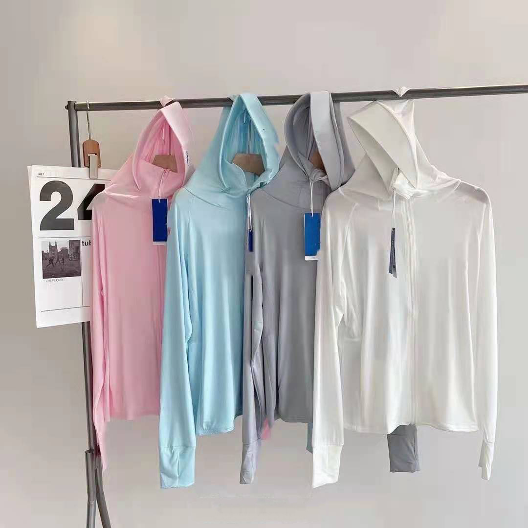 The same sunscreen coat for women summer uv protection couple hooded ultra-thin breathable outdoor sunscreen skin coat