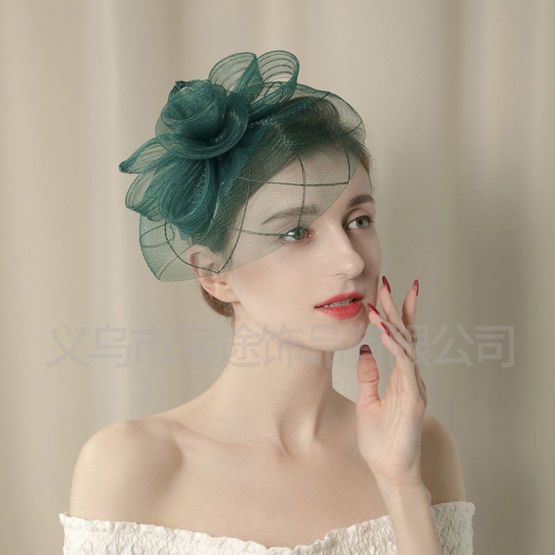 New model catwalk, retro mesh top hat, oversized horse club flower, versatile and elegant hair accessory, top hat for women Application Scenario