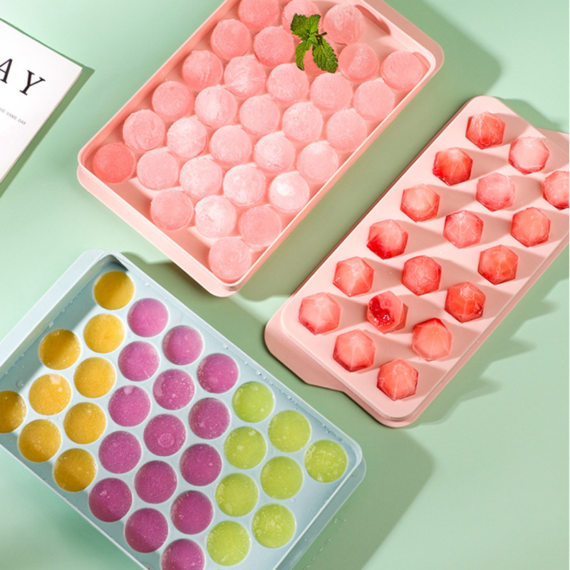 35823 Ice Cube Tray round ice hockey mold, food-grade household frozen ice with lid ice box, a perfect tool for making popsicles and ice cube trays details Picture