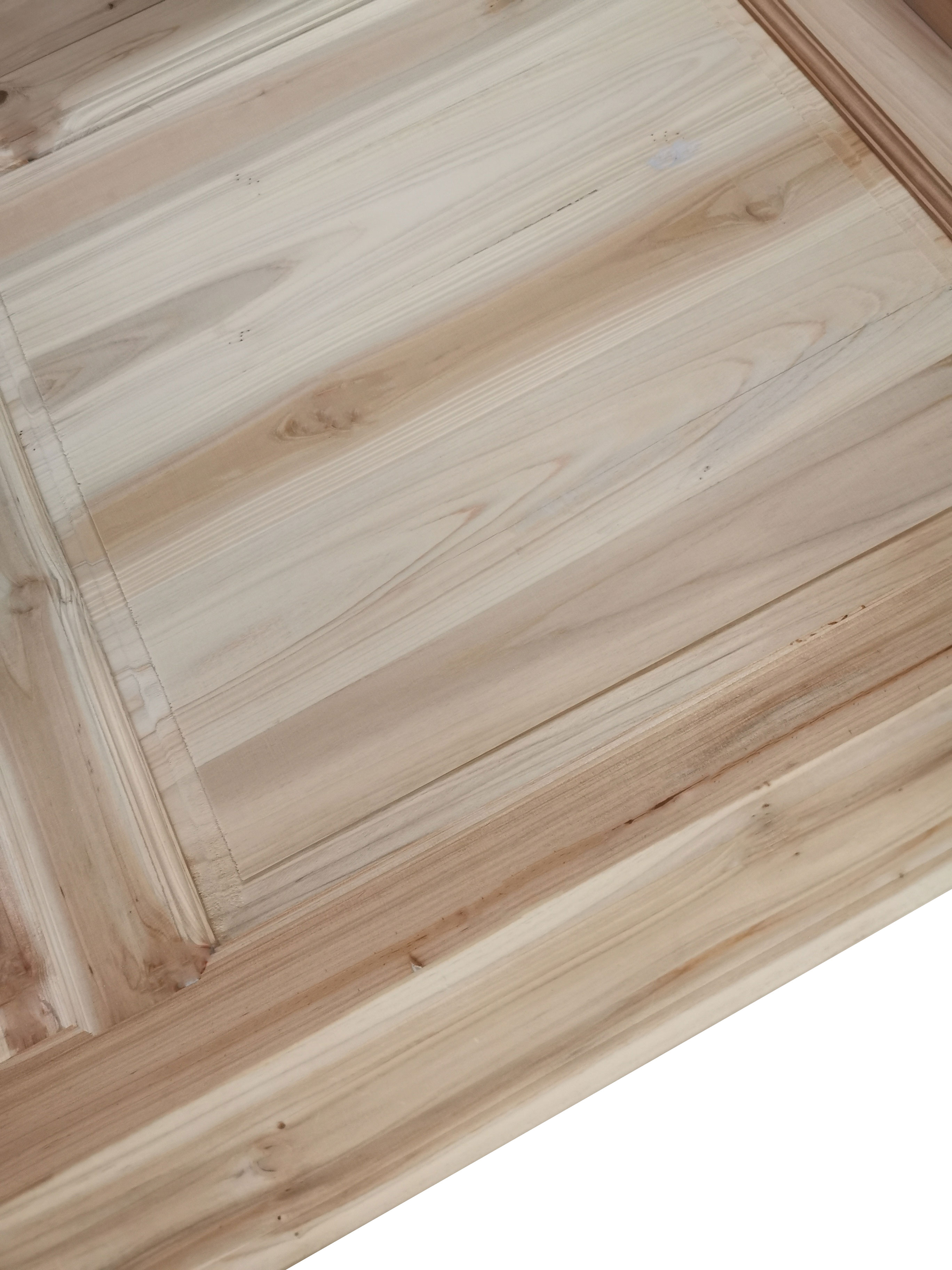 Customized solid wood doors, eco-friendly solid wood doors, fir solid wood doors, sliding and folding kitchen and bathroom doors, suite doors, white base Application Scenario