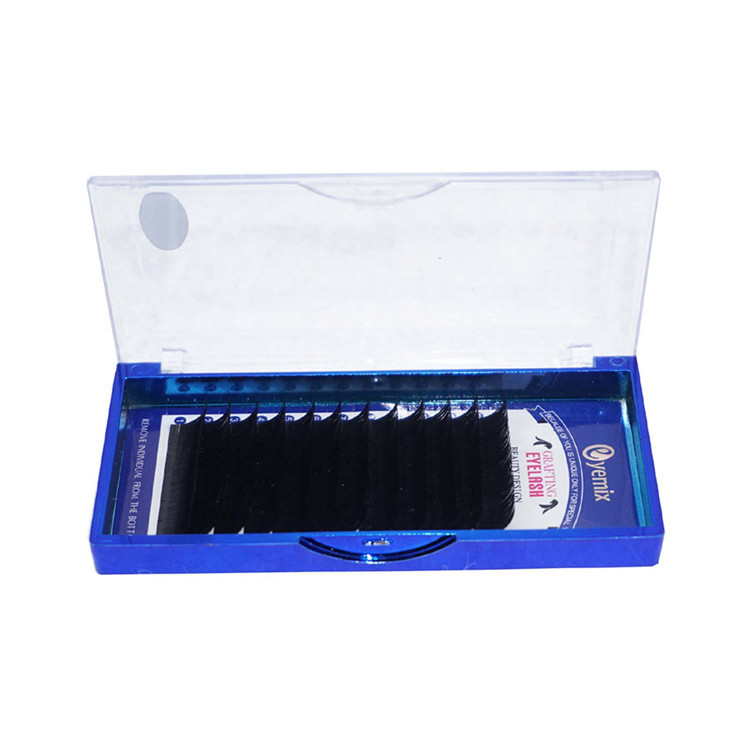 Super thick black hollow flat hair with eyelash extensions, black diamond soft nightclub BCD roll, 12 rows, 0.15 thick Application Scenario