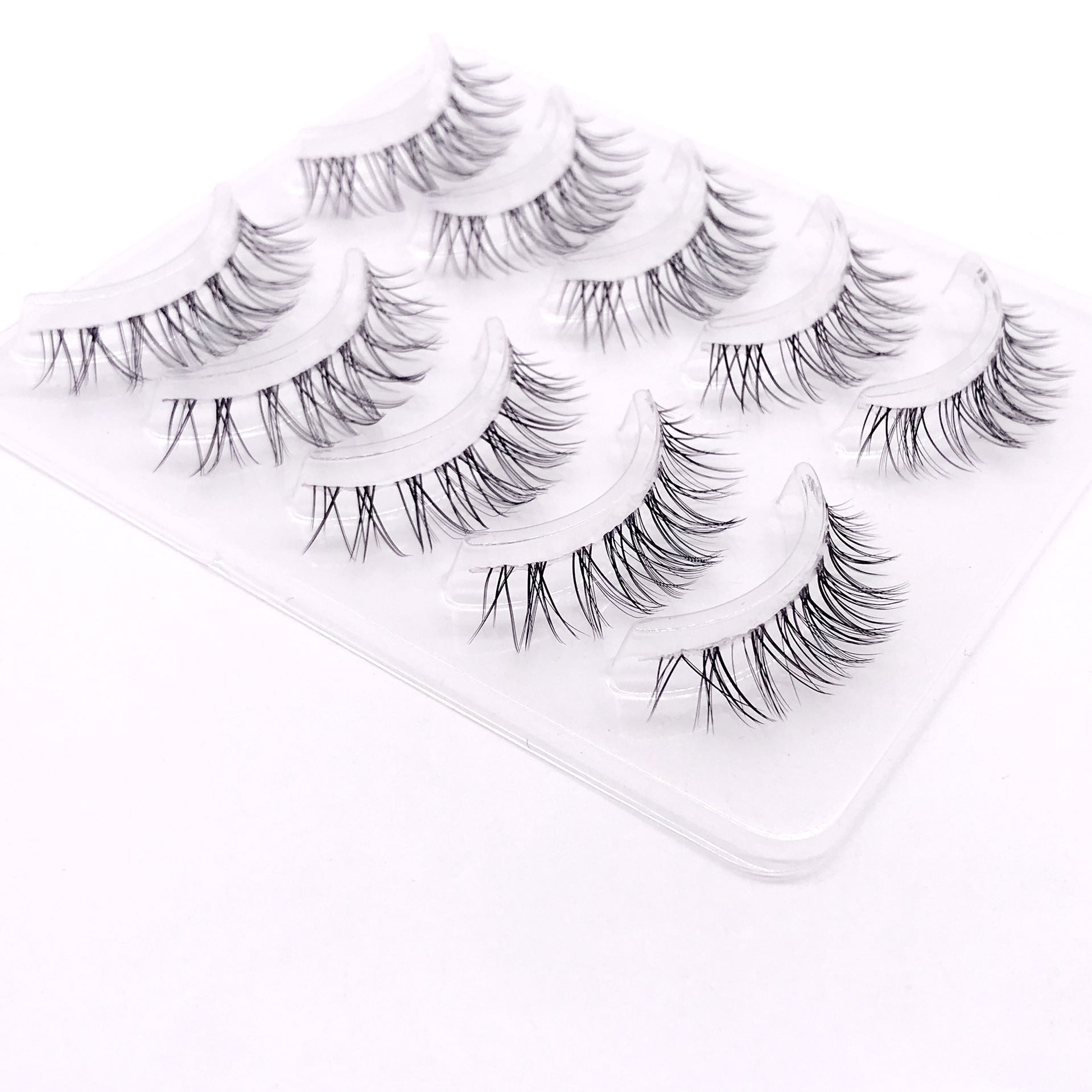 The Internet celebrity mainly promotes the natural five-pair set, transparent stem, sharpened false eyelashes, nude makeup, and realistic three-dimensional eyelash factory wholesale Application Scenario