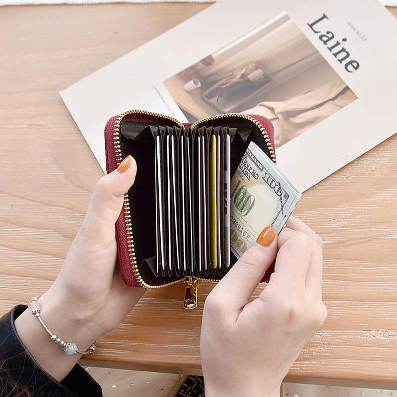 Xiaoxiangfeng PU leather Wandering Bag Card Bag for Women 2022 New style Small and fashionable diamond-shaped multi-slot large-capacity driver's license Application Scenario