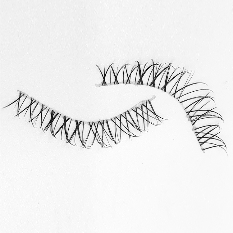 Five pairs of sharpened false eyelashes, naturally slender, crossed, soft, simulated eyelashes, multi-layer three-dimensional, transparent, and curved eyelashes Application Scenario