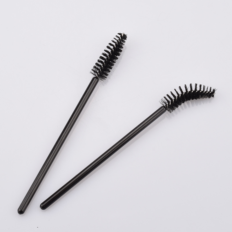 Factory direct sales of disposable false eyelash brushes, eyebrow brushes, spiral eyelash brushes and nylon eyelash curling combs Application Scenario