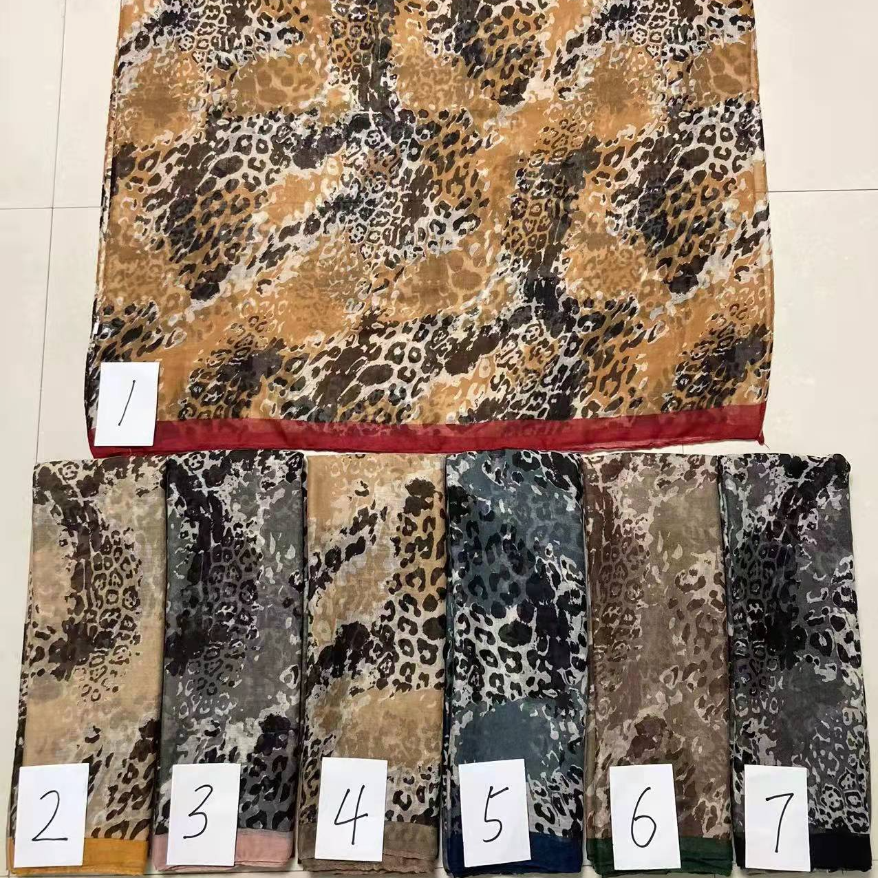 2022 new Paris yarn print scarf scarf manufacturers direct spot details Picture