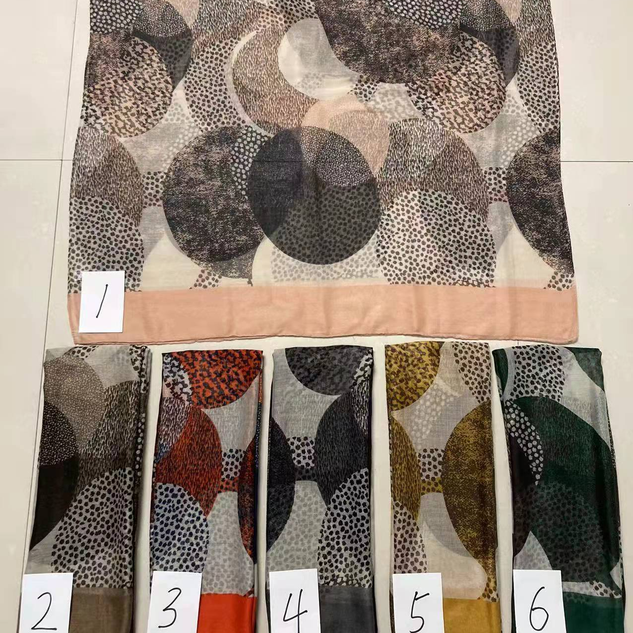 2022 new Paris yarn print scarf scarf manufacturers direct spot Specification drawing