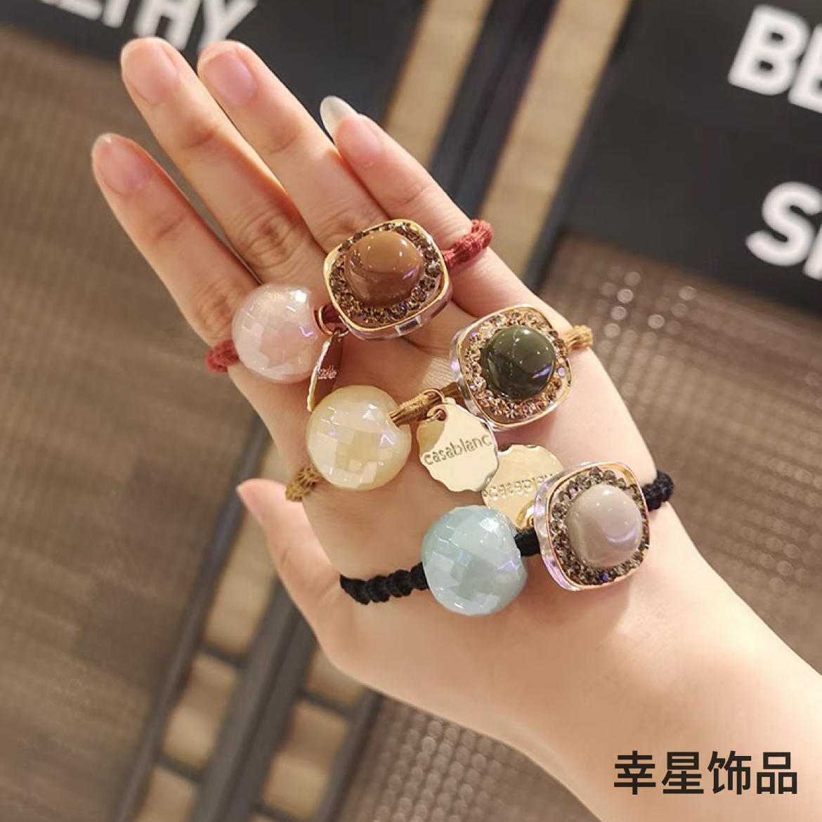 Yongai Jiu Ai's best-selling water diamond hair tie for women, a simple and elegant Korean-style hair tie, and a new style for tying ponytails on Instagram details Picture