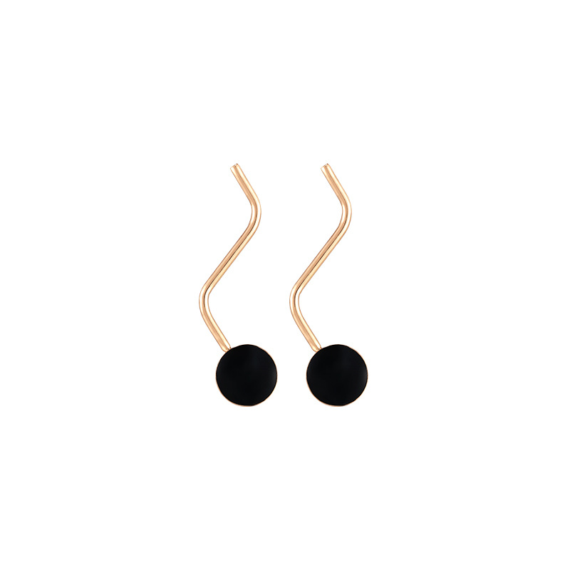 Xuping Factory processes and customizes 18K gold-plated simple circle earrings and cold style European and American earrings based on samples Item Picture