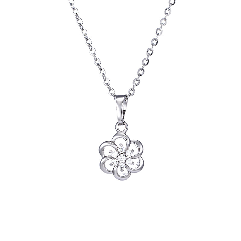 Xuping Jewelry's new copper alloy white gold-plated flower collarbone chain synthetic cubic zirconia necklace for women Item Picture