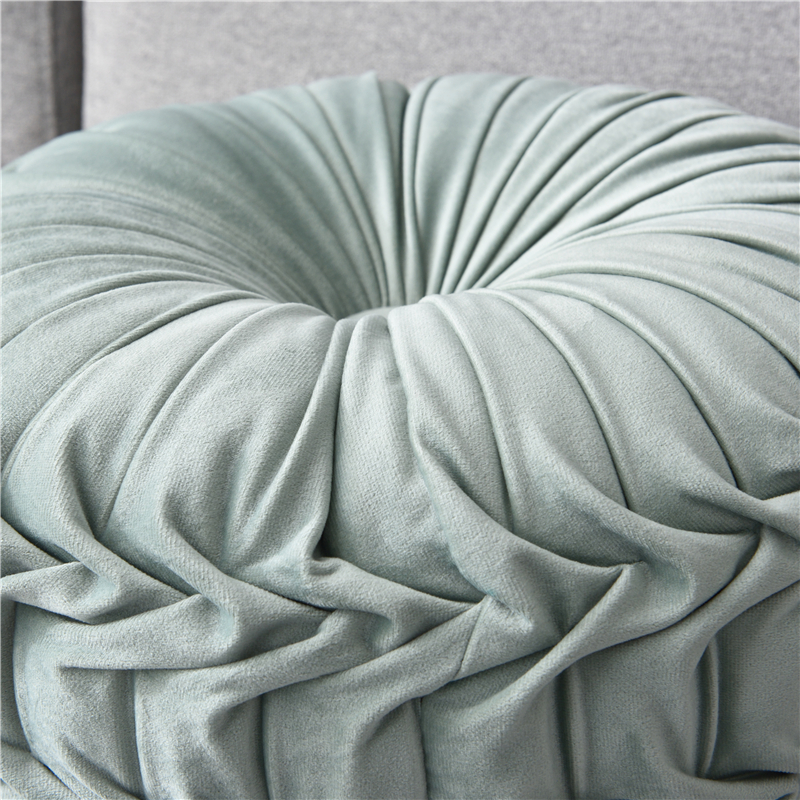European-style light luxury round cushion, solid color, pure handcrafted pleated cushion, feather silk cotton pillow core, soft decoration, bedside throw pillow Application Scenario