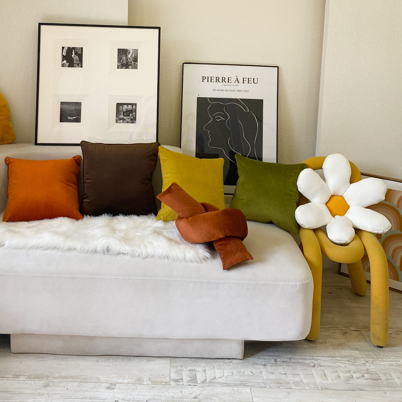 Orange checkered living room simple cushions, round solid color velvet multi-purpose lumbar support cushions, sofa throw pillows with a heart