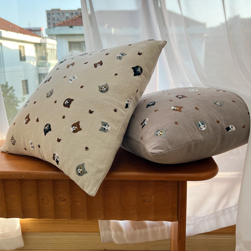 Cute cotton and linen little cat embroidered throw pillows, cute and fun home sofa decoration cushions, children's room bedding, bay window cushions details Picture