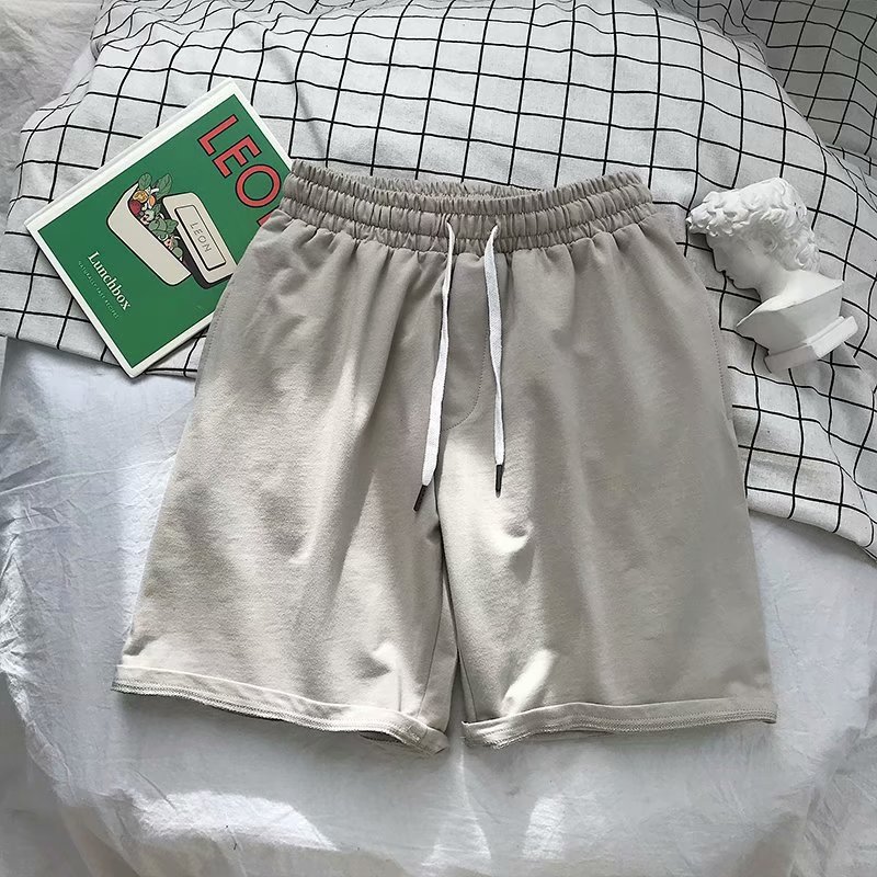 Summer loose straight five-inch pants for boys, thin and simple color blank student running sports casual short pants Application Scenario