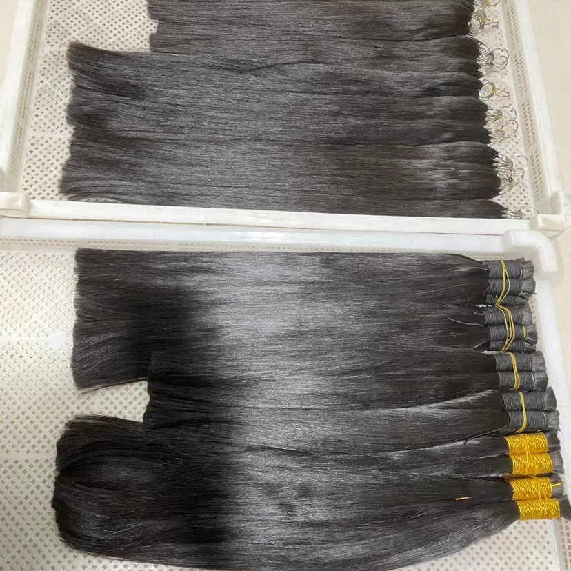 Hair extension with crystal thread details Picture