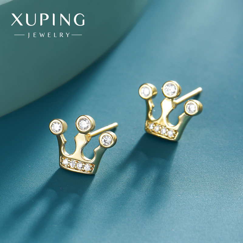 Xuping Jewelry's golden, cute and small crown stud earrings are a niche design for women, exuding a high-end Korean style and elegant charm Specification image