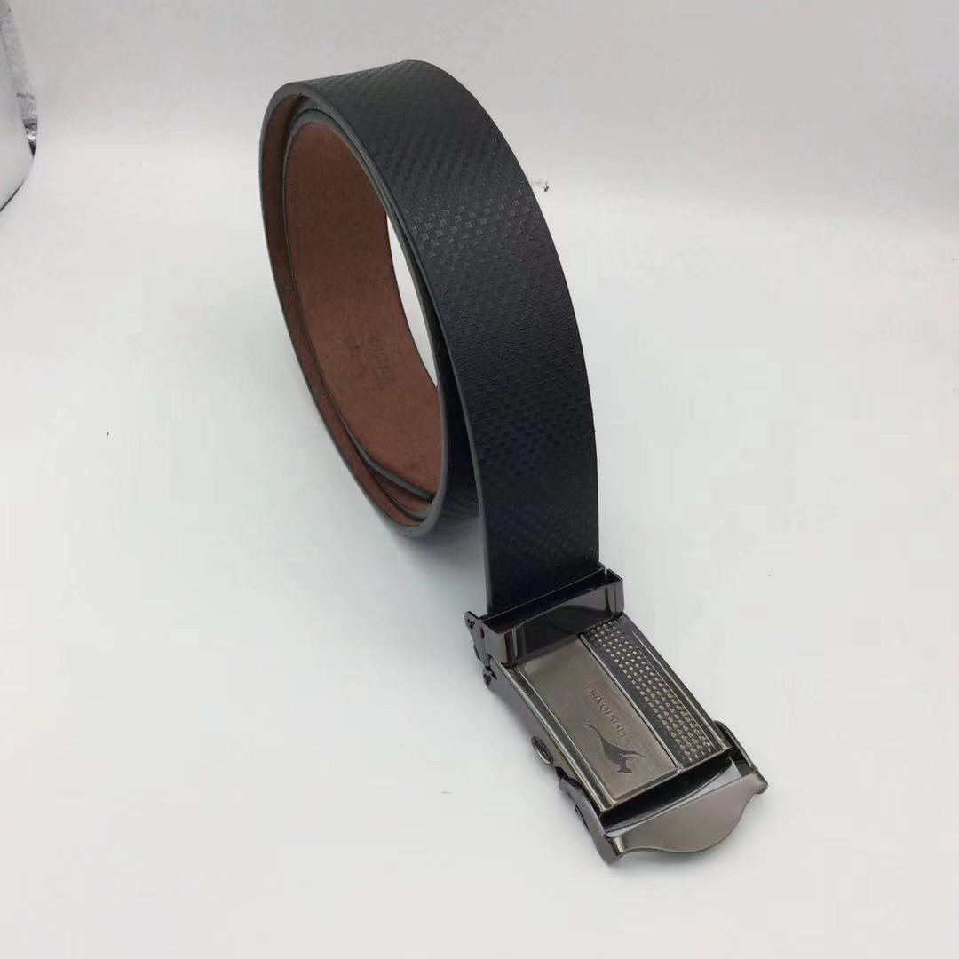 Aviation sandwich Xizang yak belt, men's imitation cowhide toothless buckle belt, street stall supply, manufacturer, wholesale in stock Application Scenario
