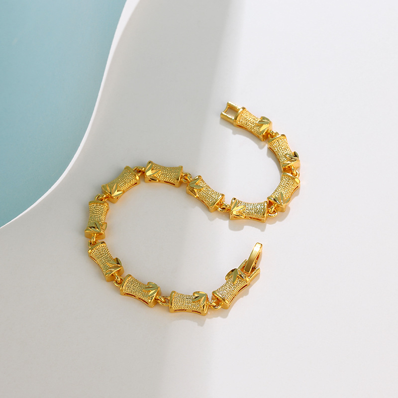 Xuping Jewelry Jie Jie High Bamboo Joint Bracelet wholesale, niche design, European and American fashion alloy plated 24K gold jewelry Application Scenario