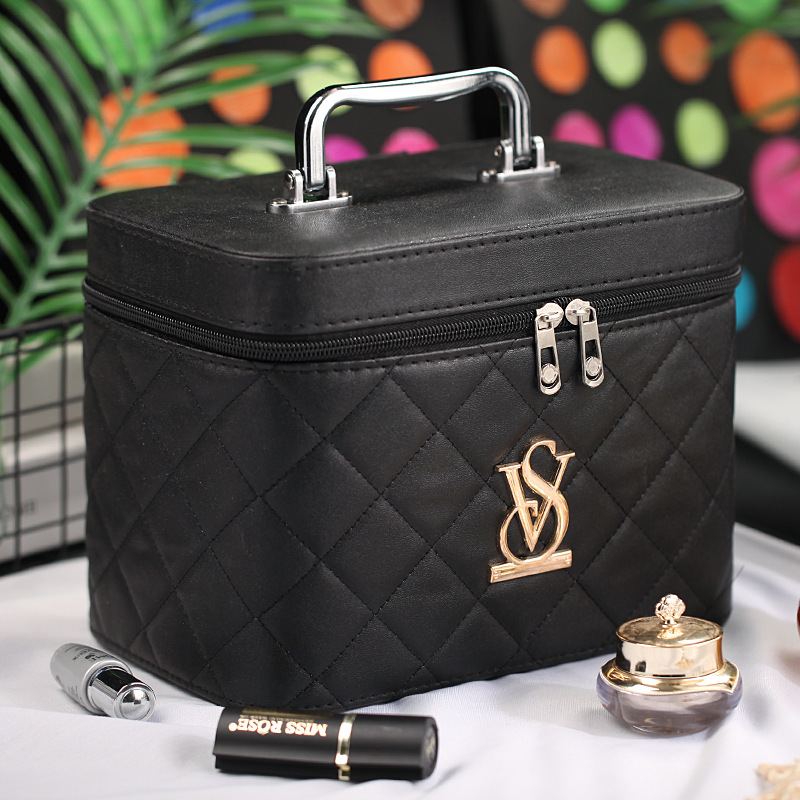 Wholesale custom large capacity waterproof makeup bag pu leather portable makeup bag storage box cosmetics