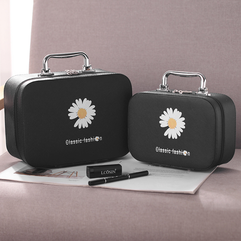 New 2020 Cute Little Zou Ju Makeup Bag, Portable large-capacity travel storage bag, hand-held Korean-style makeup case details Picture