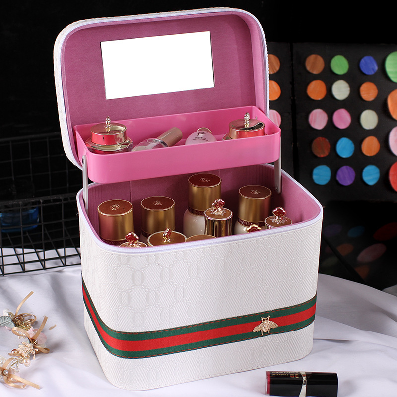 The 2020 new multi-functional makeup bag is a large-capacity portable cosmetic storage box with an ins style that is extremely popular Application Scenario