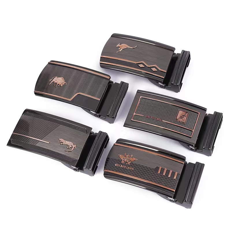 4.0 cm alloy hanging buckle perforated belt buckle, available in gold surface hanging buckle, rubber surface hanging buckle, round hole belt buckle head wholesale