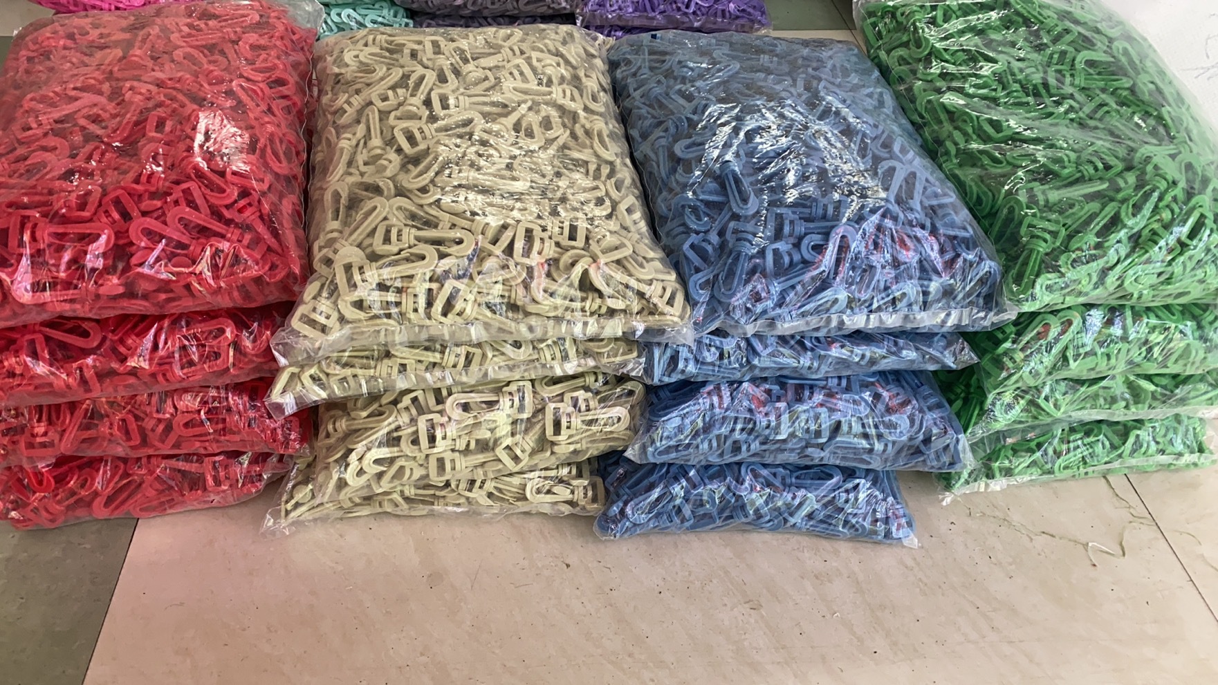 Color 2.0cm children's water bottle rope buckle series, swivel hook, bag shoulder strap buckle, webbing adjustment buckle, in stock, quick delivery Item Picture