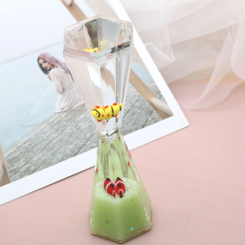 Sand drip oil magic pen holder, hourglass timer, children's flowing sand crystal ball, fluorescent funnel, multi-minute night light Application Scenario