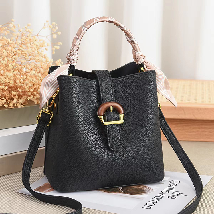 Yiding Luggage 9033 New Women's Bag, Korean version crossbody bag, single-shoulder fashionable and simple hand-held small bag