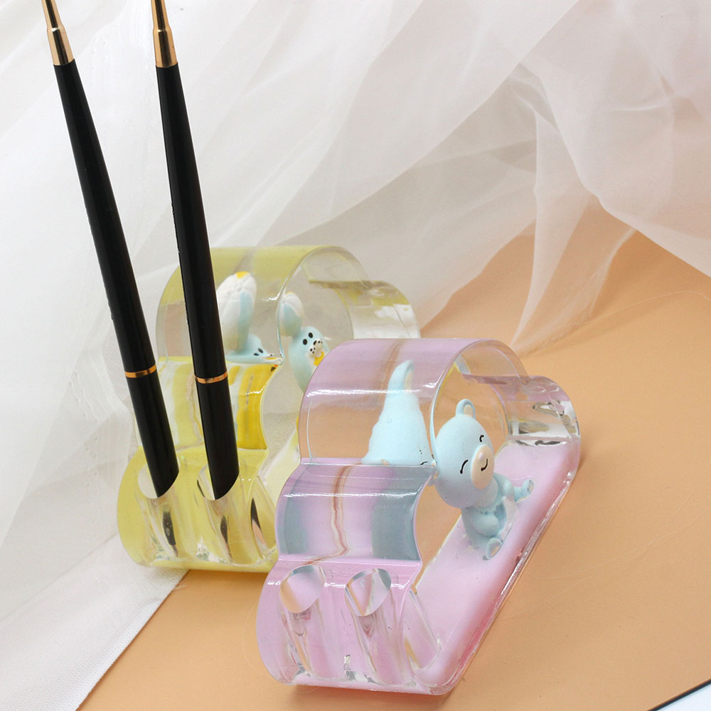 Boutique store supplies: Children's gifts, oil-dripping hourglasses, oil tankers, acrylic desktop ornaments, pen holders, office gifts Item Picture