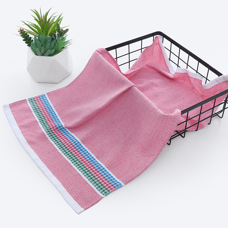 We offer direct sales of Waffle cotton tea towels and plain kitchen towels in stock. We accept foreign trade orders Application Scenario