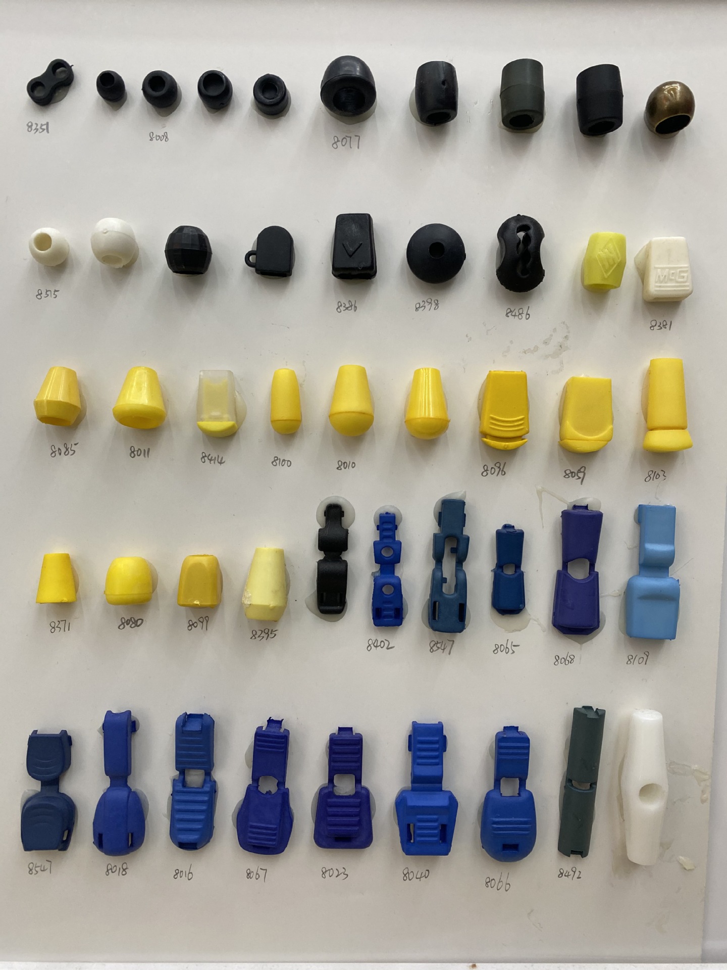 Nylon rope buckles, spring buckles, snap buckles, pig nose buckles, sportswear elastic buckles, pocket drawstring buckles, luggage and clothing accessories Specification image