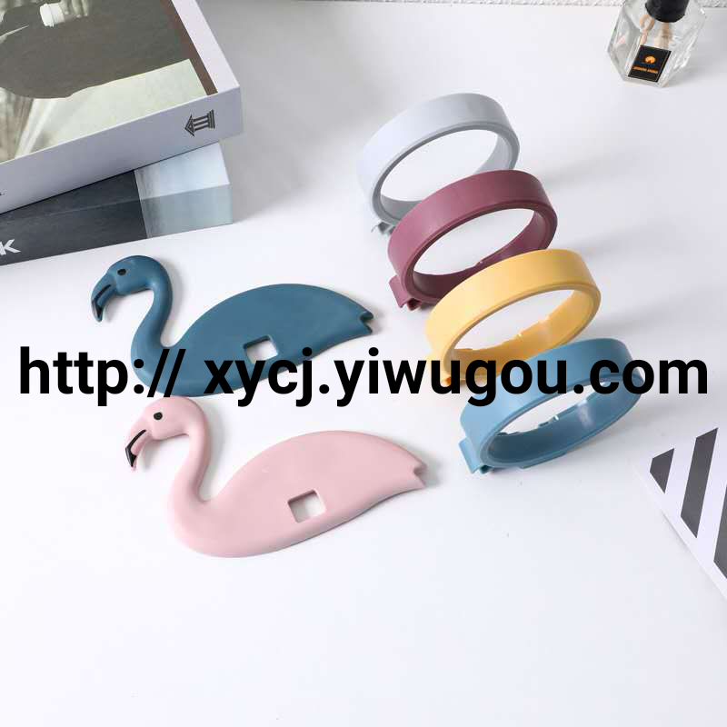 Flamingo hair dryer stand Application Scenario