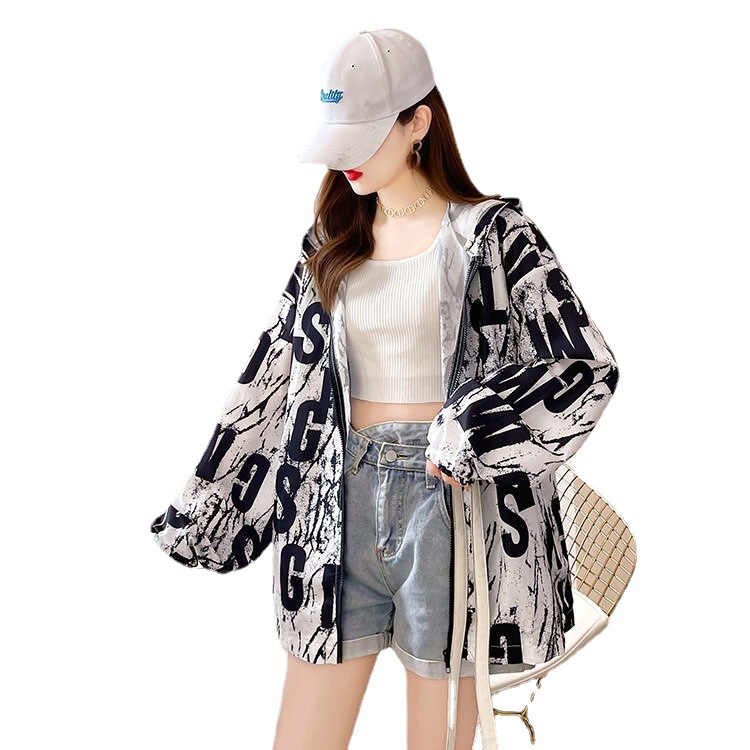 The new spring and summer ins trendy coat of the internet-famous sun-protective clothing, a short zipper sun-protective suit with a full print and a hood for female students Item Picture