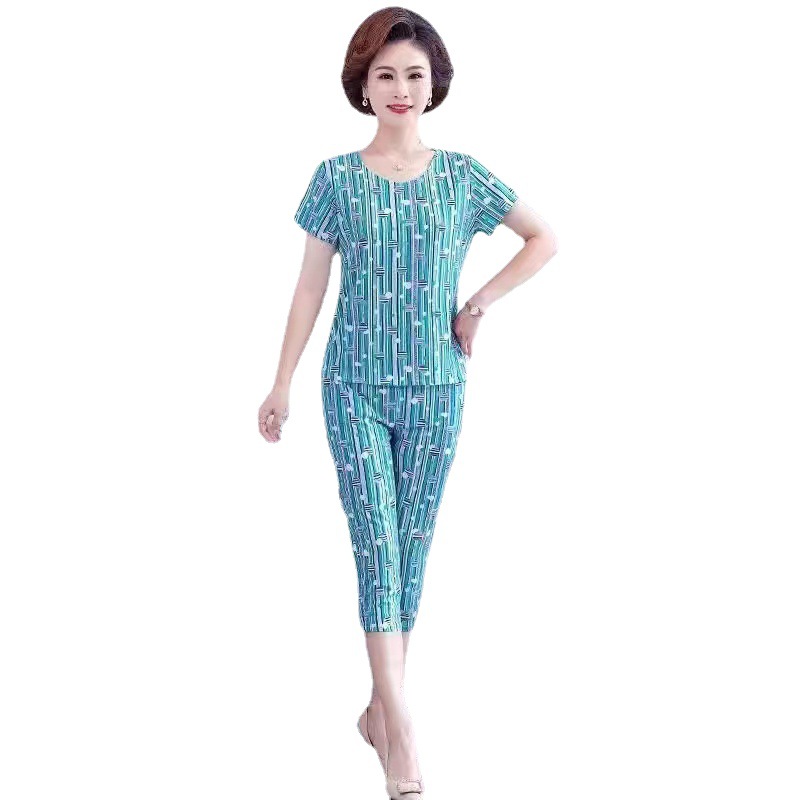 Mom Summer Beauty Strip Set Casual 2022 New Style Middle-aged and Elderly women's top, large-sized middle-aged short-sleeved T-shirt Item Picture