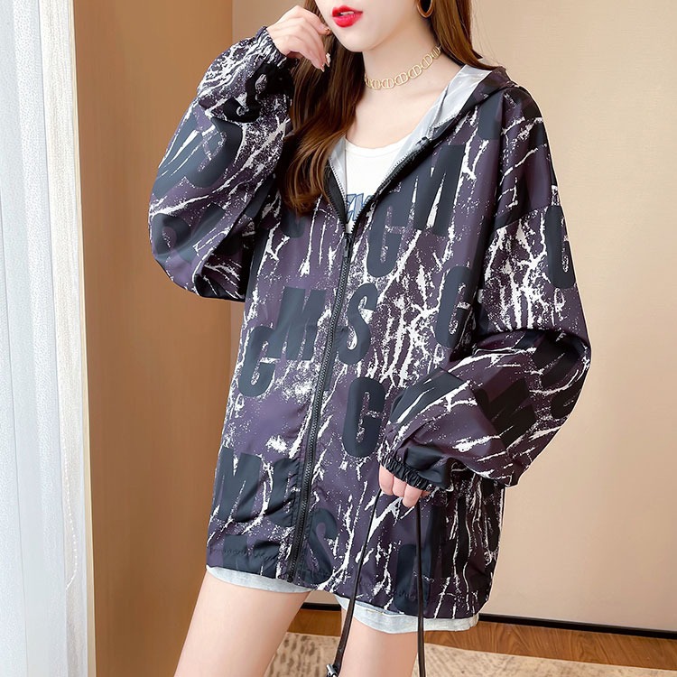 The new spring and summer ins trendy coat of the internet-famous sun-protective clothing, a short zipper sun-protective suit with a full print and a hood for female students Specification image