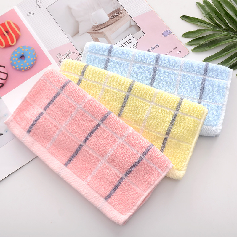 All-cotton, simple and elegant small checkered children's small towels, hand towels, sweat towels, face towels and handkerchiefs details Picture