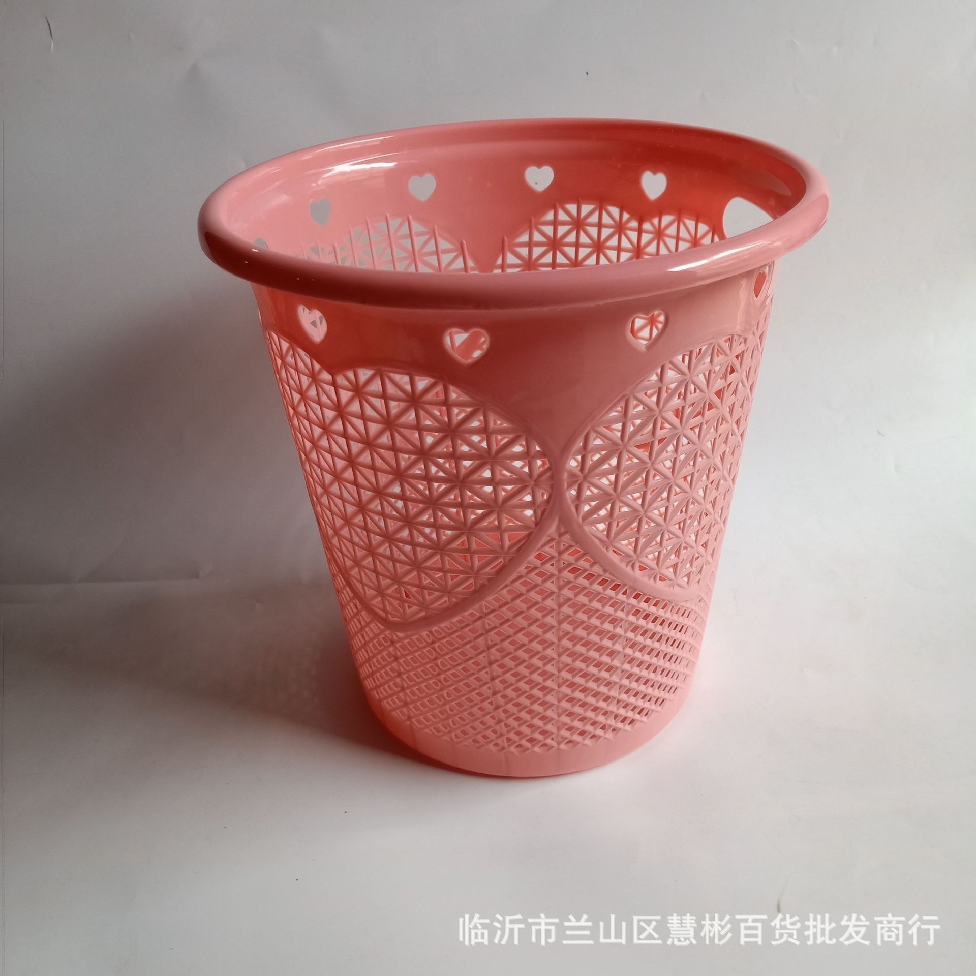 厂家批发时尚把手镂空塑料垃圾桶好看办公室家用宿舍商用废纸篓