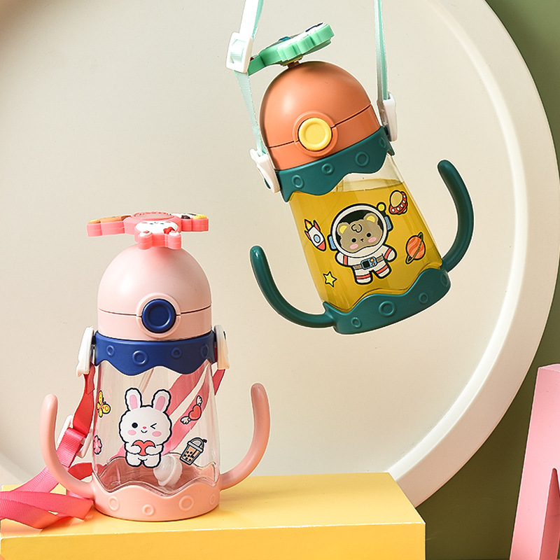 Douyin live children's plastic water cup, girls' baby drinking cup with straw, gravity ball, kindergarten baby pot details Picture