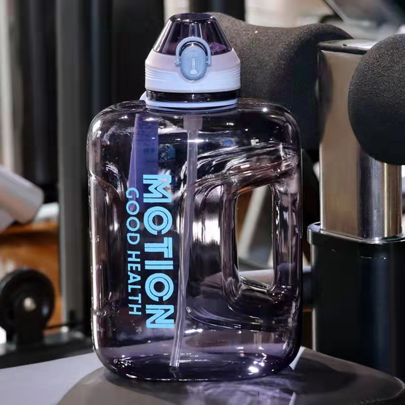 Large-capacity high-temperature resistant ton-ton buckets, popular Douyin flat ton-ton water bottles, student cups, fitness and exercise ton-ton cups details Picture