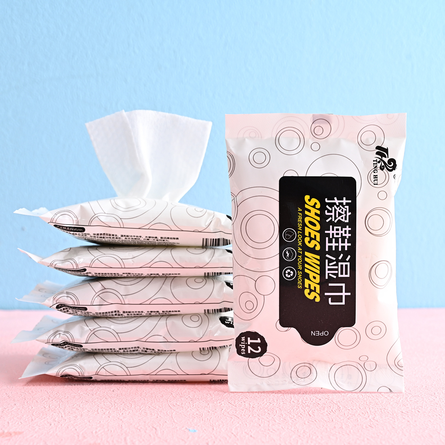Cross-border shoe cleaning wet wipes, disposable disposable shoe wet wipes, 12-piece set for cleaning white shoes and sports shoes Specification image