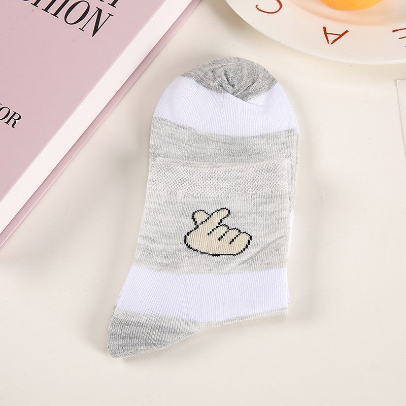 Spring and Autumn new cotton socks, fashionable women's socks, Internet celebrity bestsellers, mid-calf trendy socks, couple socks, street stall socks Specification image