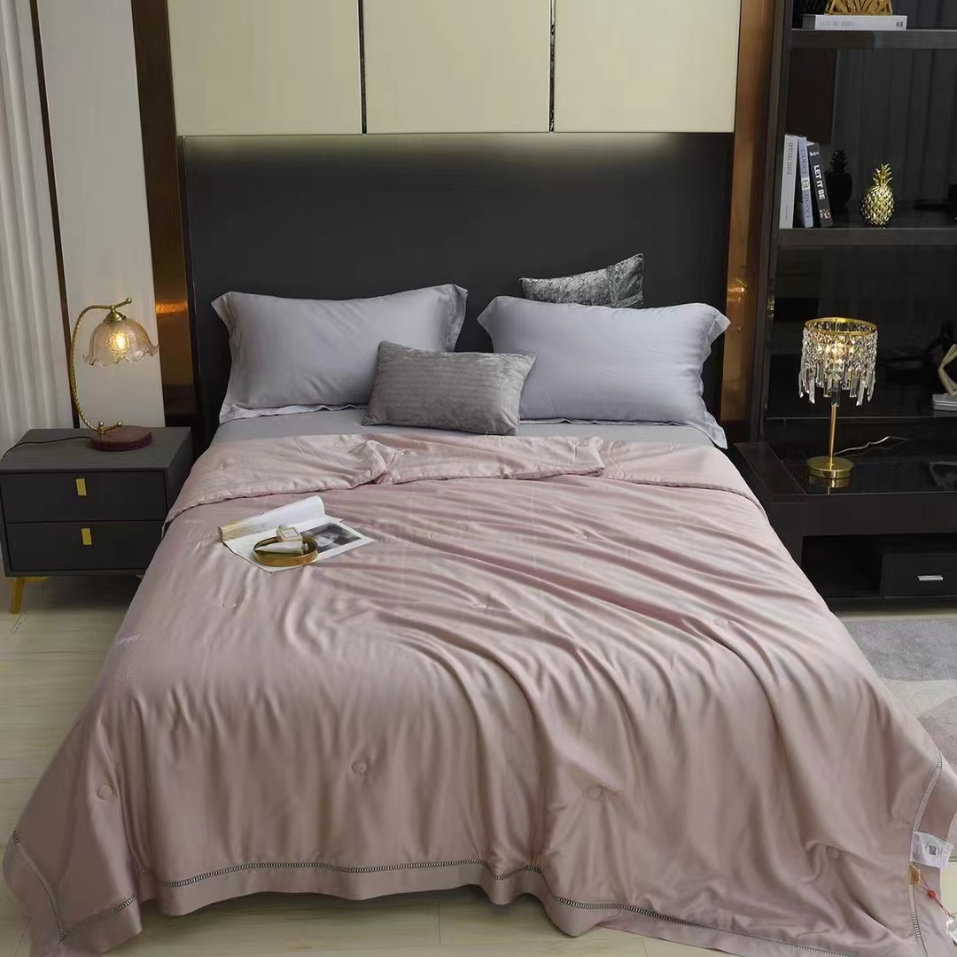 2022 High-end Lanjing Tencel washable Silk hollowed-out Summer Quilt, wide-edge air-conditioned quilt, cool and comfortable naked sleeping quilt