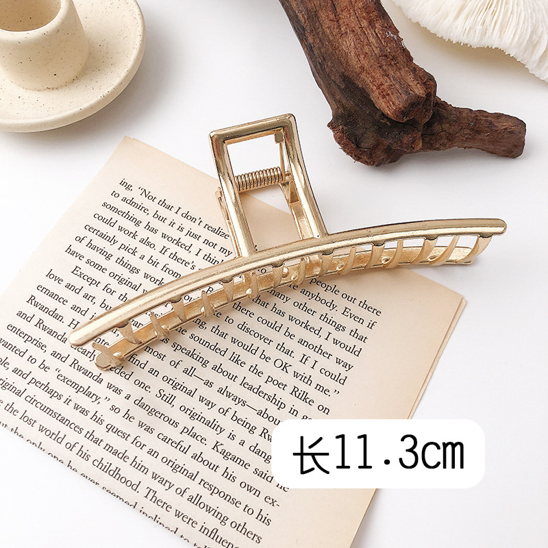 Wholesale of large-sized female Internet celebrity alloy pearl gripper, matte gold water diamond, metal hairpin at the back of the head, shark clip details Picture