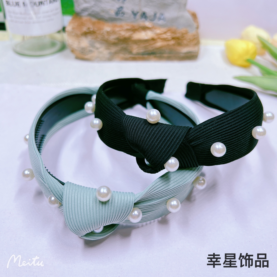 YAJA's versatile pearl hairband, fashionable headband, hairpin, and simple hairpin for women's Internet celebrities - new headwear Application Scenario