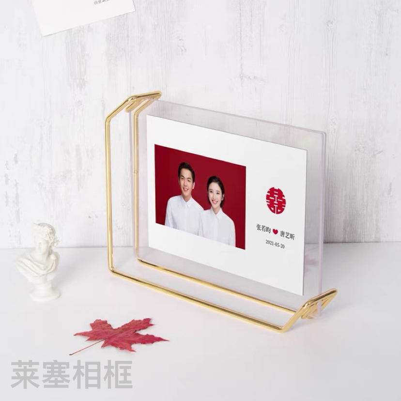 High-end custom-made ironwork products with a modern and simple design style. Metal photo frames for living room and bedroom handicrafts Item Picture