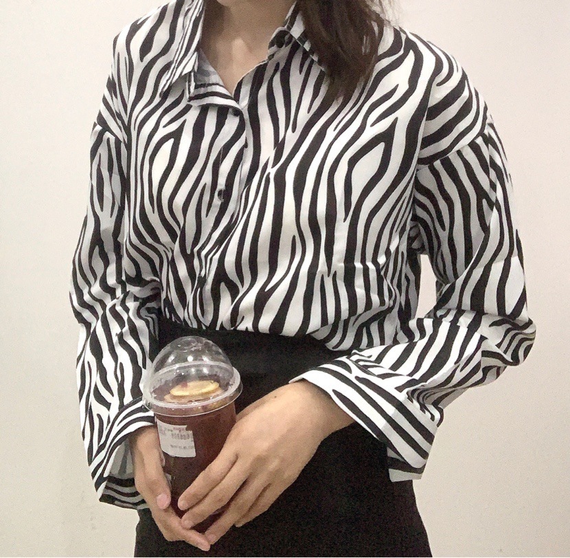 Real shot 2022 printed female long sleeve large size mm Korean version slim lapel shirt woman