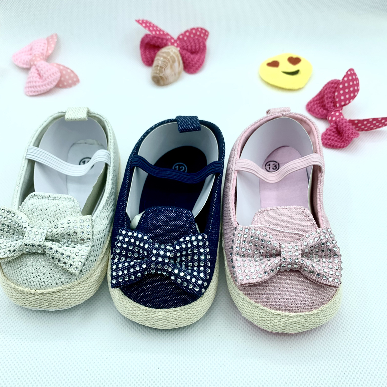 Baby shoes princess shoes canvas shoes shoes super soft water drill bow baby shoes toddler shoes manufacturers