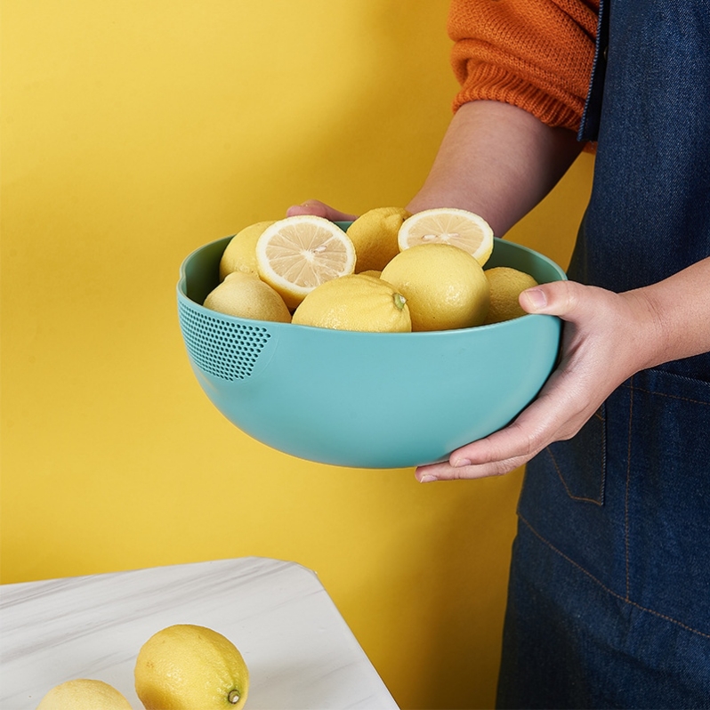 Rice-washing basket, vegetable-washing basin, draining basket, kitchen plastic fruit and rice washing sieve, household vegetable storage basket Application Scenario